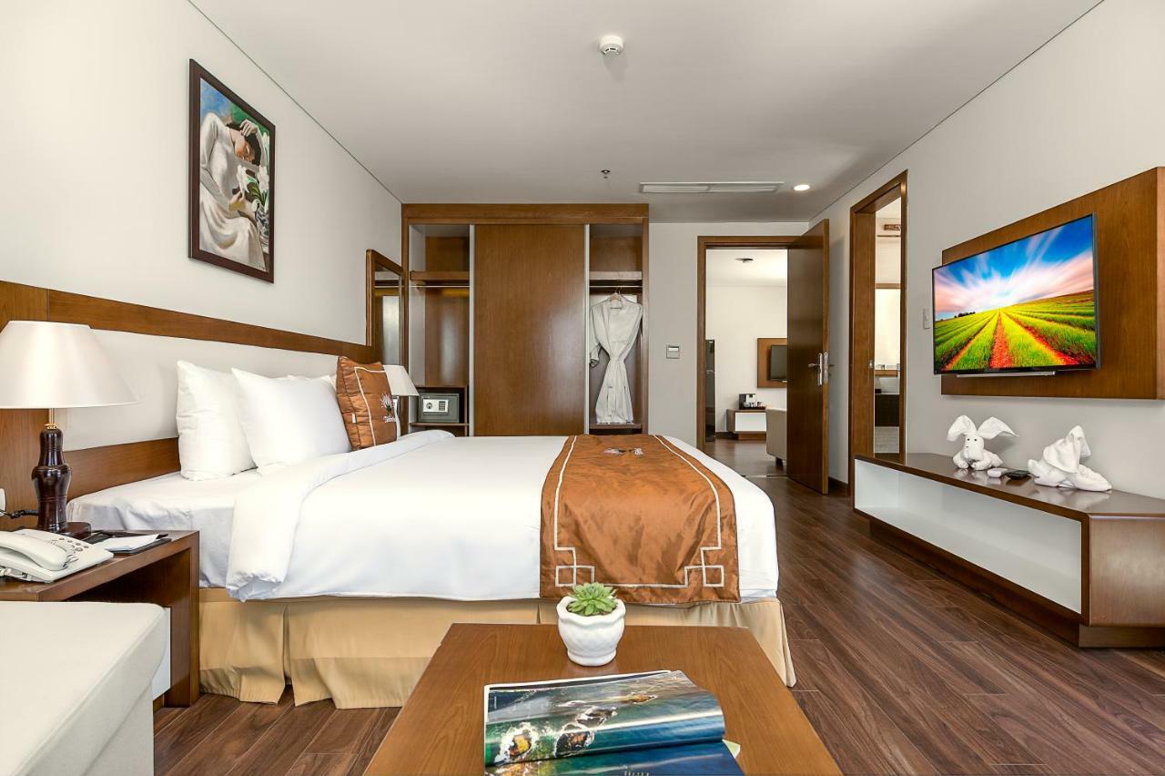 Tamarind Danang Beach Hotel Екстериор снимка